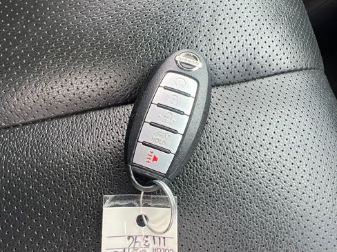 Used 2018 Nissan Murano SL w/ Cargo Package FWD image 26