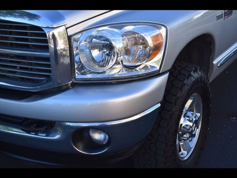 Used 2008 Dodge Ram 2500 Truck SLT w/ Trailer Tow Group AWD/4WD image 42