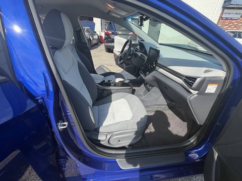 Used 2020 Hyundai Ioniq SE FWD image 35