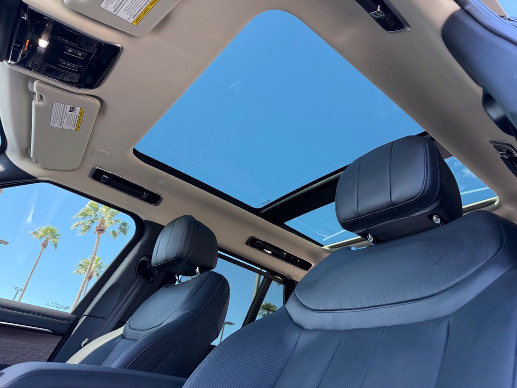 New 2027 Land Rover Range Rover SE AWD/4WD image 6