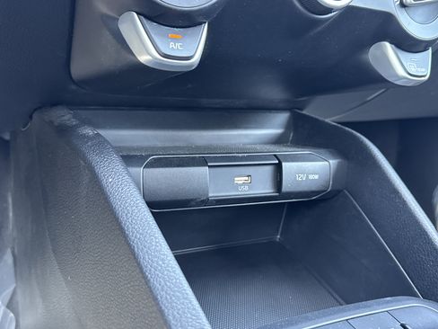 Used 2022 Kia Rio S FWD image 9