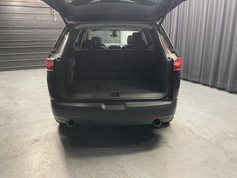Used 2021 Chevrolet Traverse LT w/ LT Premium Package image 6