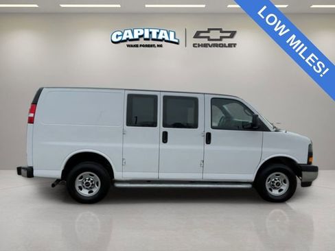 Used 2024 GMC Savana 2500 Work Van w/ Driver Convenience Package image 6
