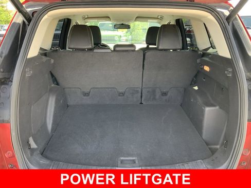 Used 2019 Ford Escape Titanium FWD image 11