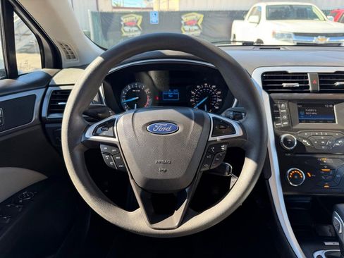 Used 2014 Ford Fusion S image 27