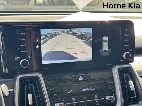 Certified 2022 Kia Sorento S w/ Panoramic Sunroof Package FWD image 22