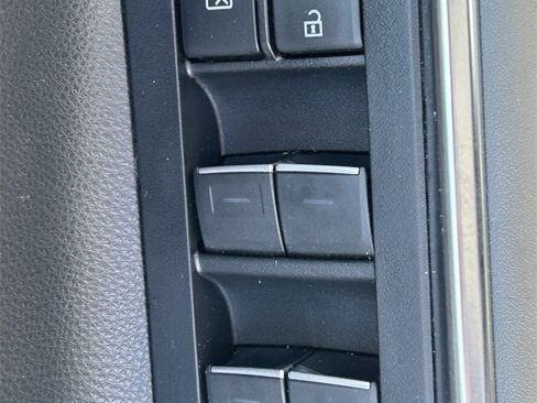 Used 2023 Toyota Highlander Platinum image 27