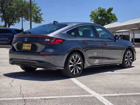 Used 2023 Honda Civic EX-L image 4