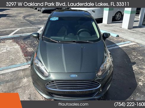 Used 2018 Ford Fiesta SE FWD image 4