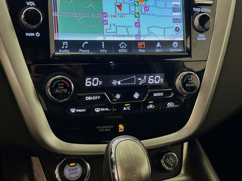 Used 2018 Nissan Murano SV AWD/4WD image 24