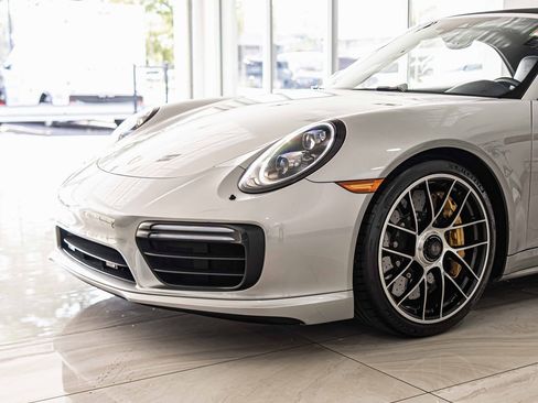 Used 2017 Porsche 911 Turbo S image 4
