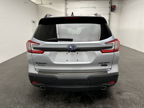 Used 2025 Subaru Ascent Bronze Edition w/ Popular Package #2 image 8