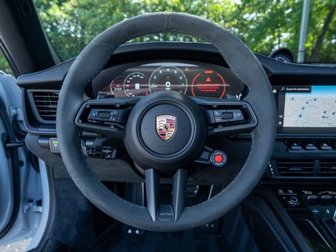 Certified 2025 Porsche 911 Carrera 4 GTS AWD/4WD image 25