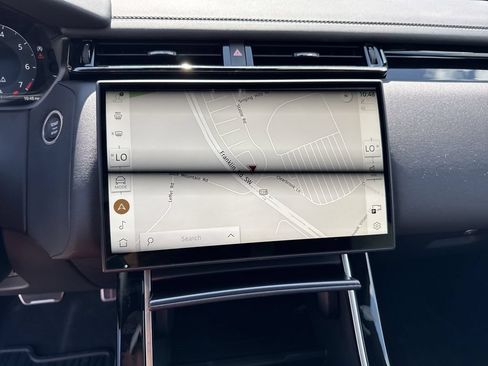 New 2026 Land Rover Range Rover Velar Dynamic SE AWD/4WD image 22