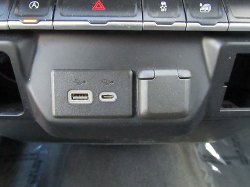 Used 2020 Chevrolet Silverado 1500 LT w/ Trailering Package image 42