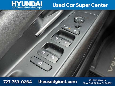 Certified 2024 Hyundai Elantra SEL FWD image 24