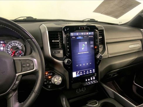 Used 2023 RAM 1500 Laramie AWD/4WD image 6