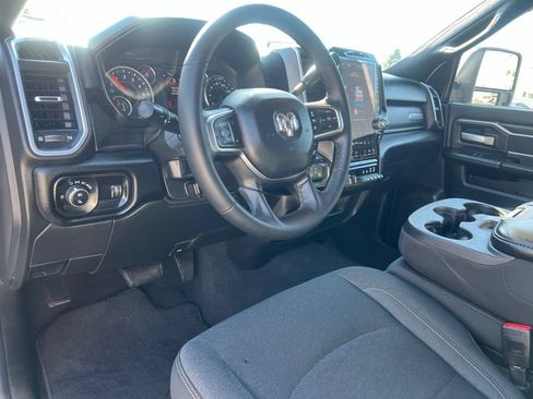 Used 2025 RAM 2500 Big Horn AWD/4WD image 7
