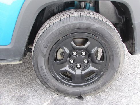 Used 2020 Jeep Renegade Sport image 10