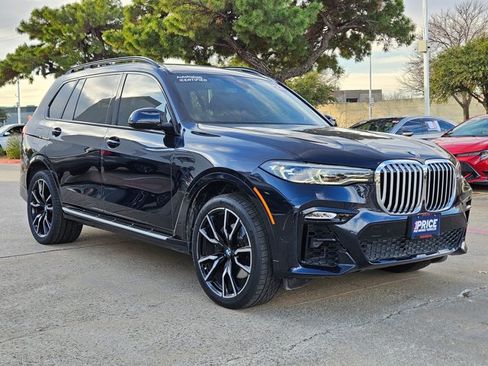 Used 2022 BMW X7 xDrive40i w/ M Sport Package image 3