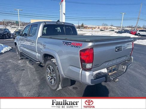 Certified 2016 Toyota Tacoma SR image 5