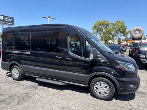 Used 2023 Ford Transit 350 XLT RWD image 9