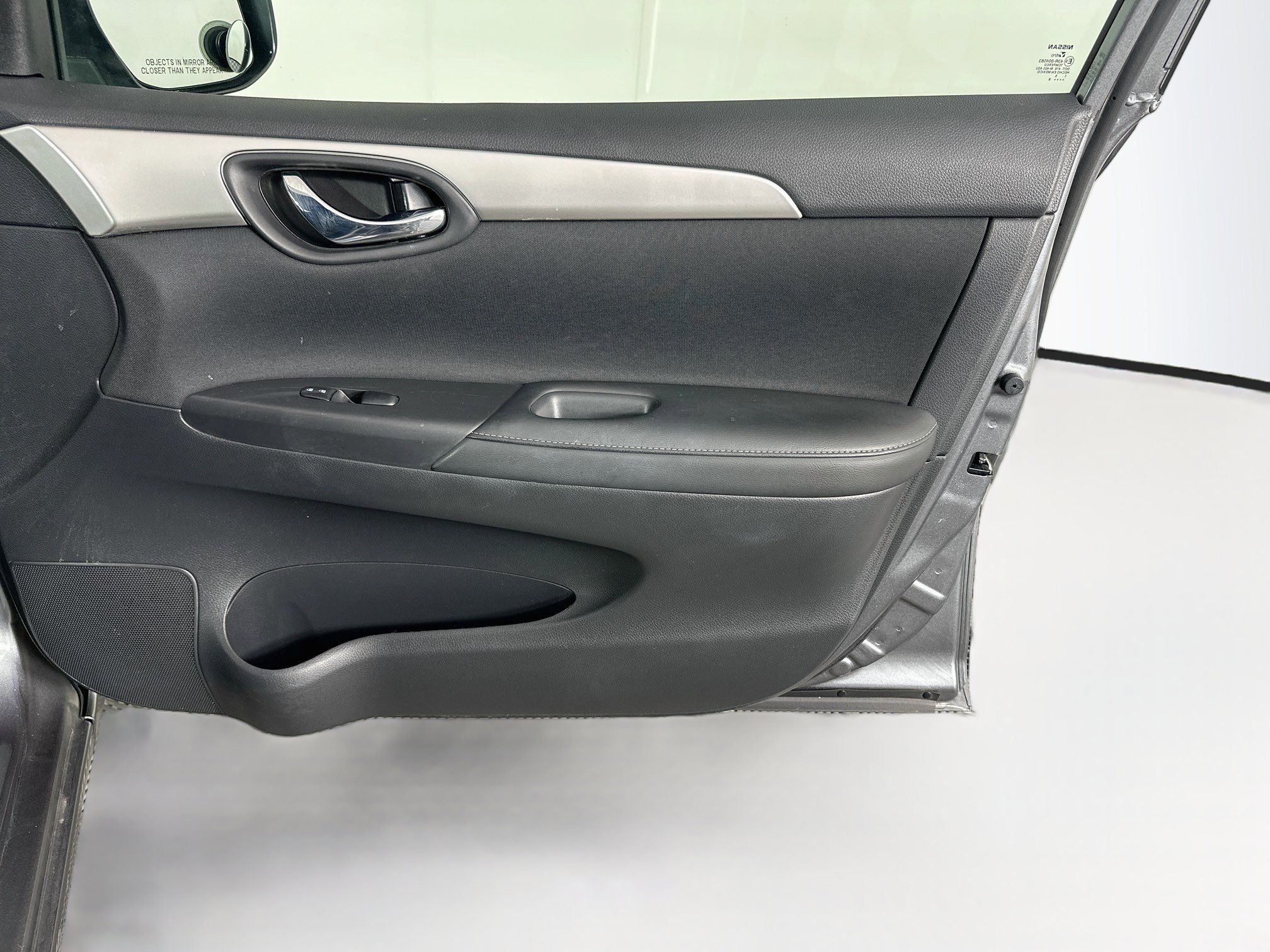 Used 2018 Nissan Sentra S FWD image 30