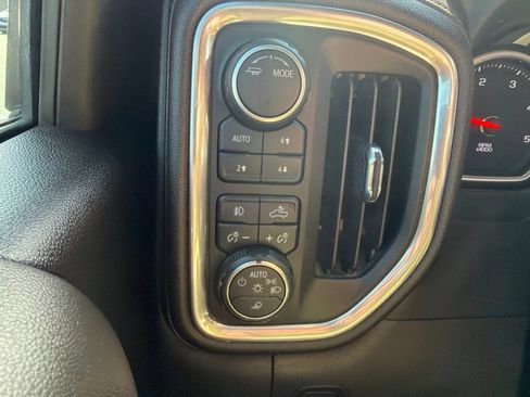 Used 2022 Chevrolet Silverado 2500 High Country AWD/4WD image 12