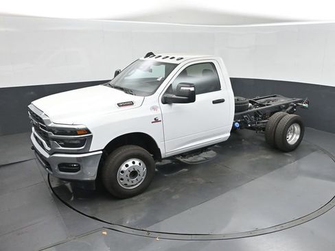 New 2026 RAM 3500 Tradesman w/ Chrome Appearance Group AWD/4WD image 22