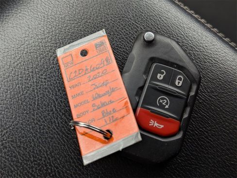 Used 2020 Jeep Wrangler Unlimited Sahara w/ Uconnect 4C Nav & Sound Group image 19