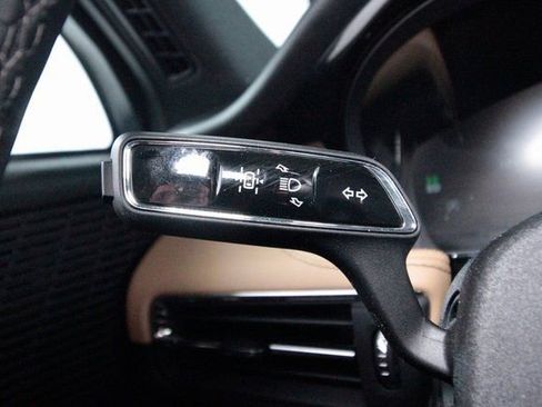 Used 2022 Lincoln Corsair Reserve w/ Equipment Group 201A image 20