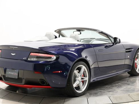 Used 2016 Aston Martin V8 Vantage GT RWD image 53