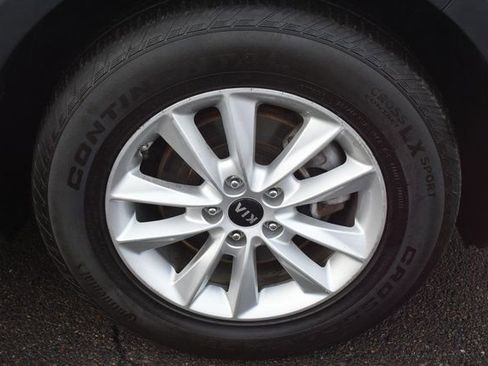 Used 2020 Kia Sorento AWD V6 image 41