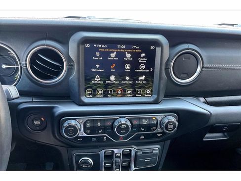 Used 2023 Jeep Wrangler Unlimited Sahara w/ Cold Weather Group AWD/4WD image 25