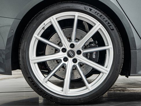 Used 2023 Audi RS 6 image 45