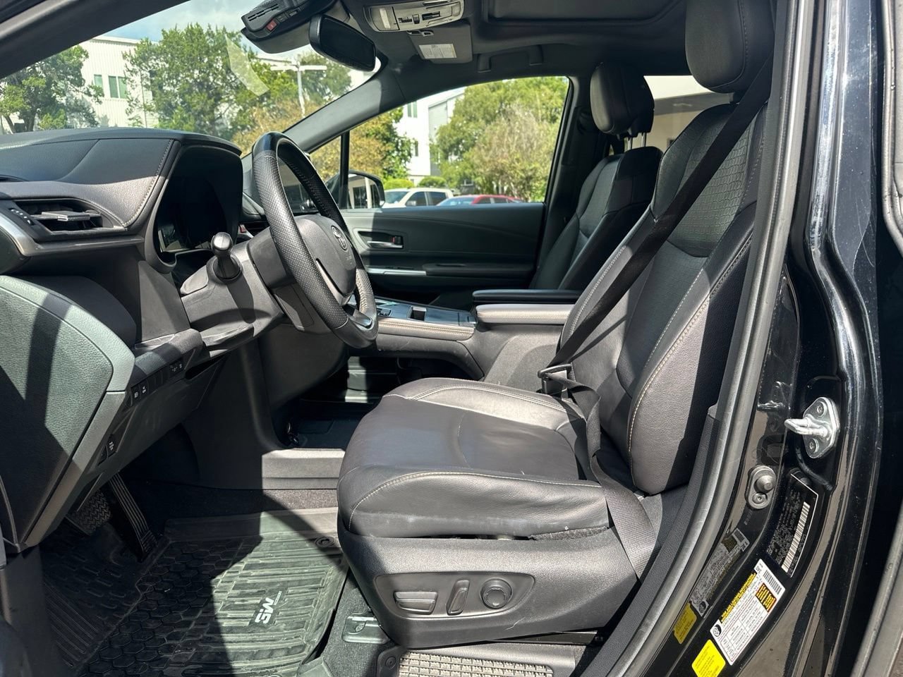 Used 2024 Toyota Sienna XLE Woodland Edition AWD/4WD image 9