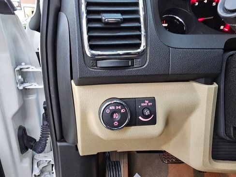 Used 2012 GMC Acadia Denali FWD image 36