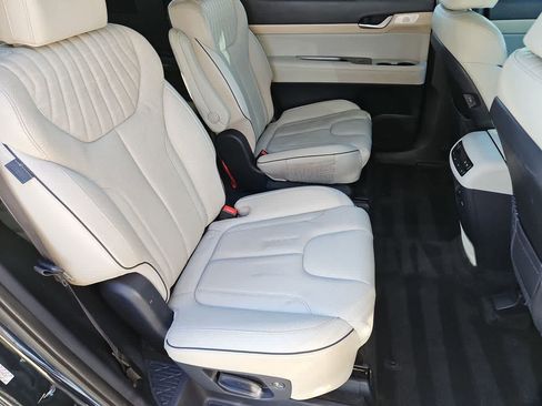 Used 2023 Hyundai Palisade Limited FWD image 21