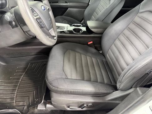 Used 2013 Ford Fusion SE FWD image 9