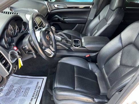 Used 2015 Porsche Cayenne Diesel AWD/4WD image 11