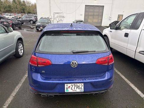 Used 2017 Volkswagen Golf R 4-Door image 5