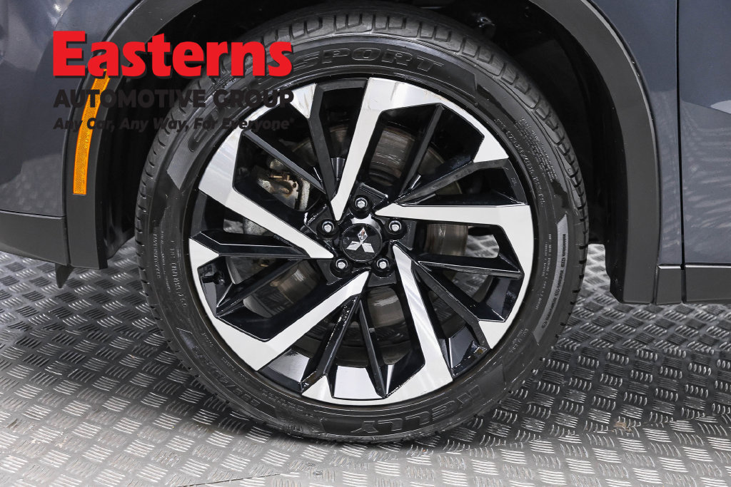 Used 2024 Mitsubishi Outlander SE FWD image 32