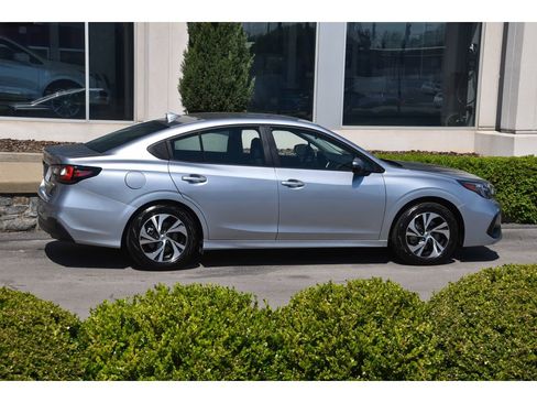Used 2025 Subaru Legacy Premium AWD/4WD image 3