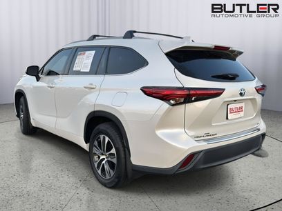 Used 2022 Toyota Highlander XLE