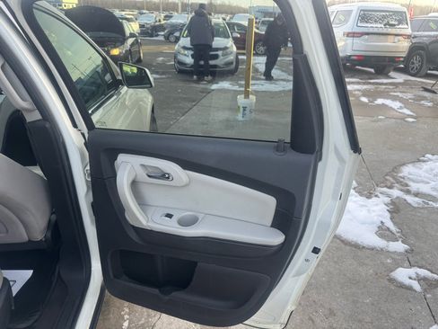 Used 2012 Chevrolet Traverse LTZ image 17