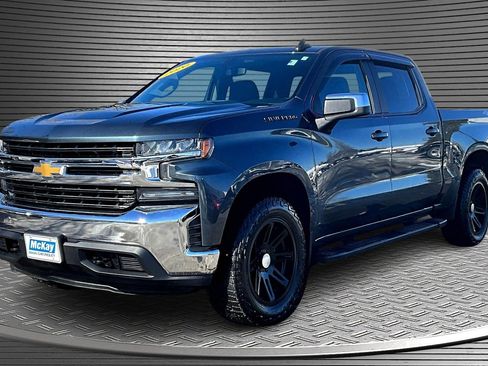Used 2020 Chevrolet Silverado 1500 LT w/ LT Value Package image 3