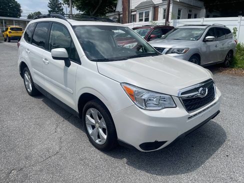 Used 2015 Subaru Forester 2.5i Premium w/ All-Weather Package AWD/4WD image 4