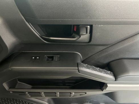 Used 2025 Toyota Tacoma SR5 image 60