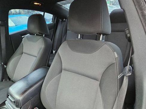 Used 2018 Dodge Charger SXT w/ Blacktop Package image 19