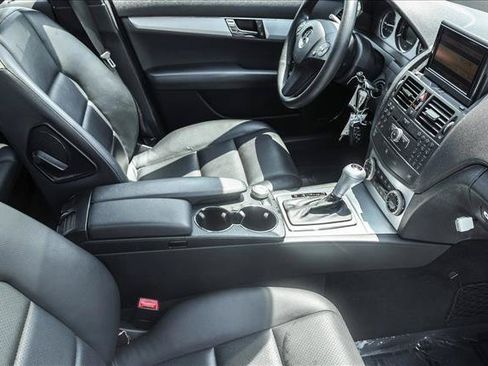 Used 2008 Mercedes-Benz C 300 4MATIC Sedan image 27
